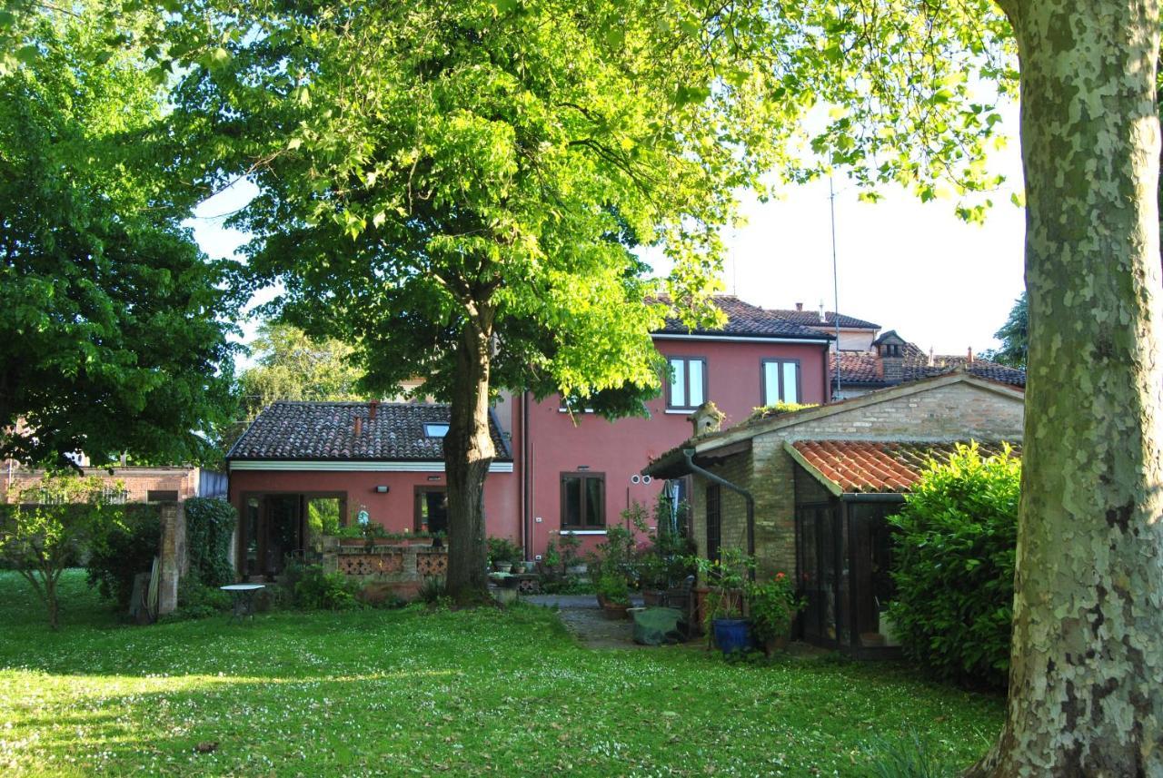 Готель La Casa Di Marina Феррара Екстер'єр фото