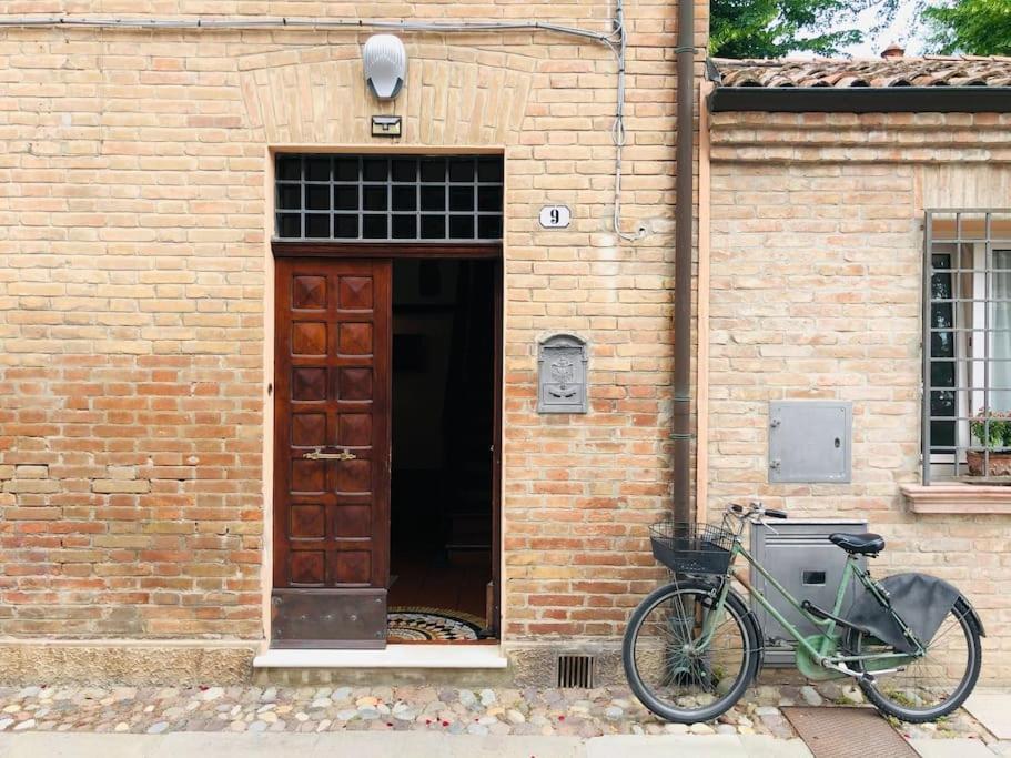 Готель La Casa Di Marina Феррара Екстер'єр фото